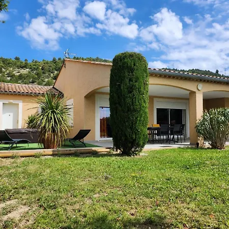 La Thomassine En Provence Hébergement de vacances *
