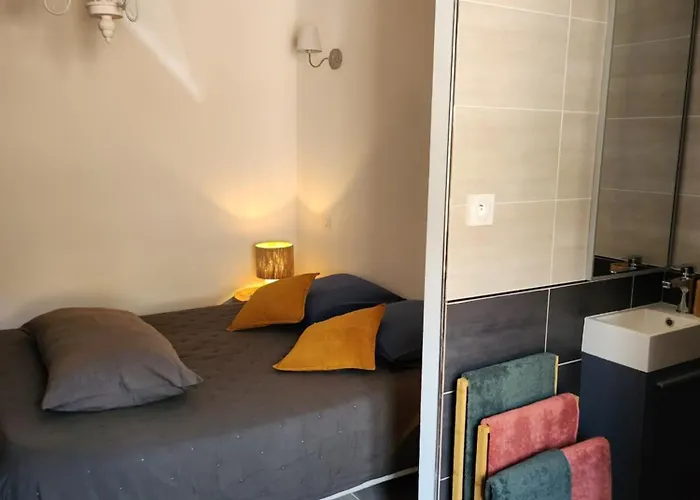 La Thomassine En Provence